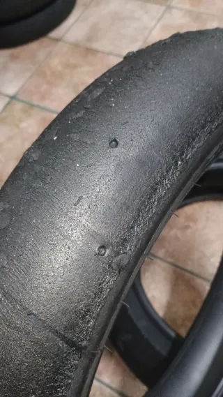 Juego Neumáticos Metzeler 180/60 R17