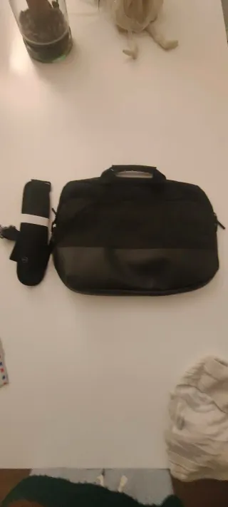 Maletín Dell 42x30 cm