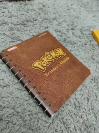 Game Boy Pokemon amarillo Pikachu