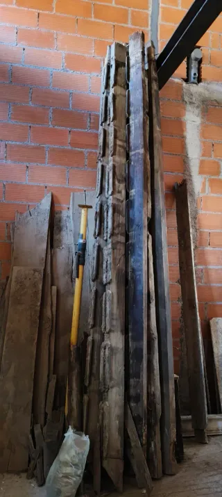 Vigas y tableros de forjado antiguo