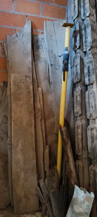 Vigas y tableros de forjado antiguo