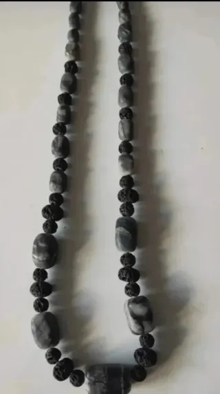 Collares de piedras naturales y plata