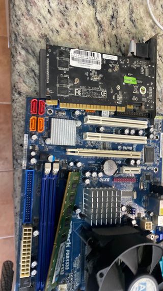 Placa base ASRock FSB1333