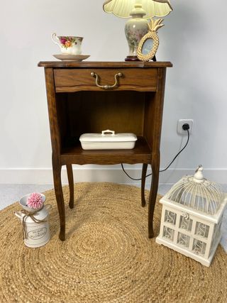 Mesita francesa de roble con cajón