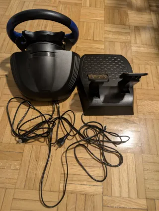 Volante Thrustmaster T150