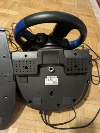 Volante Thrustmaster T150