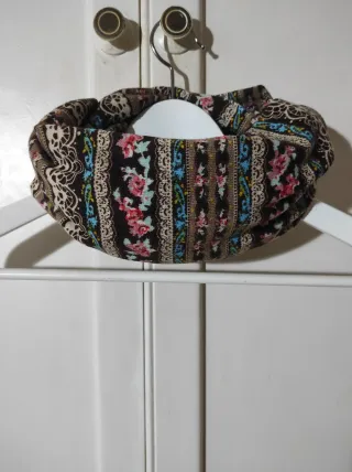 Buf estampado multicolor diseño floral y étnico