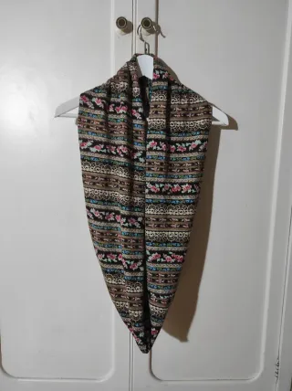 Buf estampado multicolor diseño floral y étnico