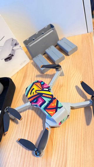 Dron DJI Mini 2 Fly More