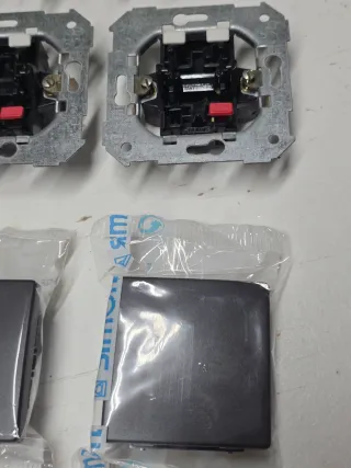 Simón 82 Mecanismo Interruptor