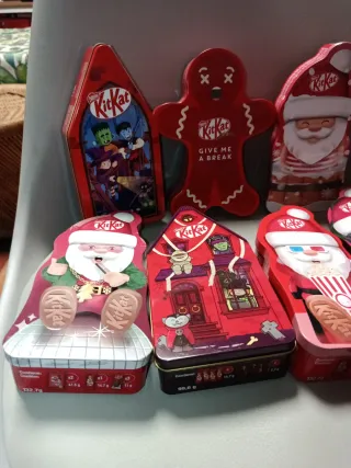 Cajas Metálicas Kit Kat Navidad y Halloween