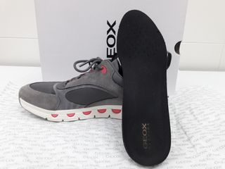 Zapatillas Geox Mujer Talla 40. Excelente estado.
