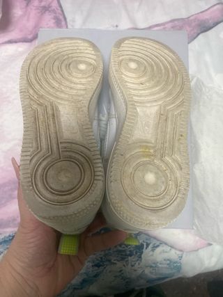 Nike Air Force 1 Verde y Blanco