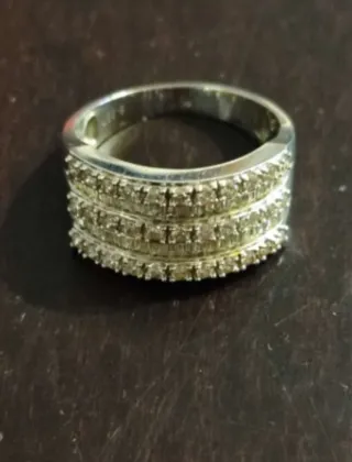 Anillo Oro Blanco con Brillantes