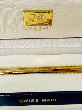 Bolígrafo Caran d'Ache chapado en oro