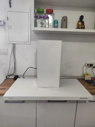 Campana extractora blanca