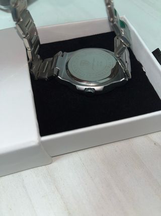 Reloj Poedagar Verde y Plateado Nuevo