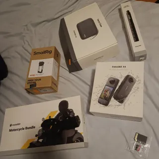 Insta360 X4 Motorcycle Bundle + Accesorios