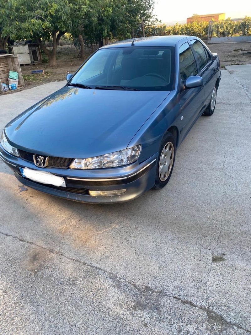 Peugeot 406 - foto 1
