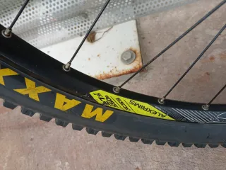 Rueda Delantera MTB 27.5 Maxxis Syncros