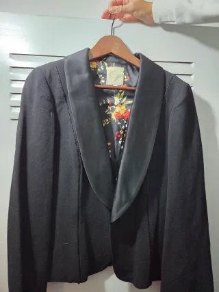 Traje chaqueta y Falda FUTURA