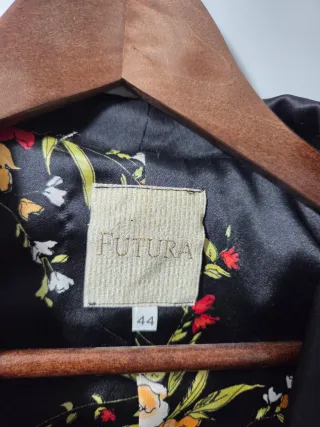 Traje chaqueta y Falda FUTURA