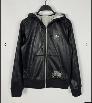 Chaqueta Adidas Originals Chile 62 con capucha