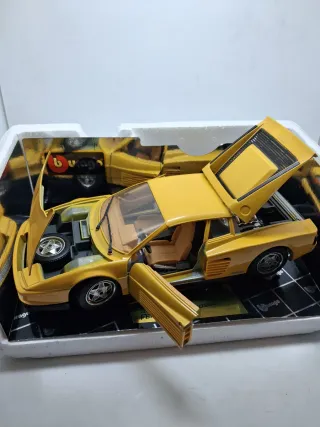Ferrari Testarossa Codice 3019 Bburago scala 1:18.
