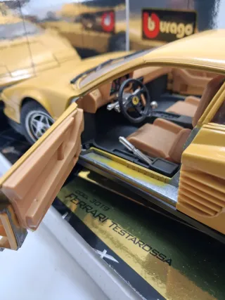 Ferrari Testarossa Codice 3019 Bburago scala 1:18.