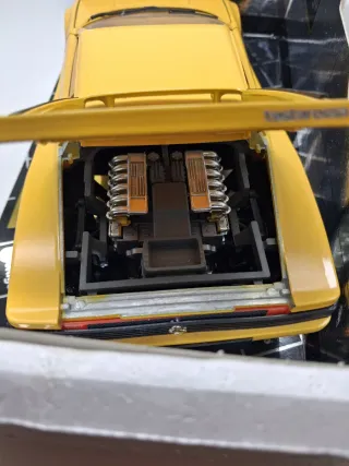 Ferrari Testarossa Codice 3019 Bburago scala 1:18.