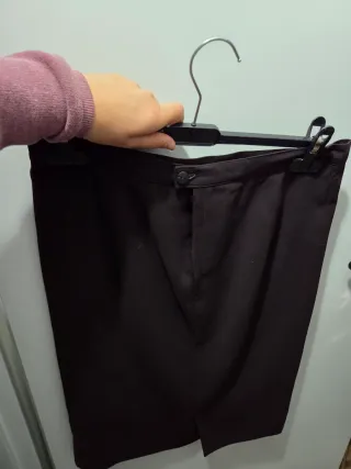 Traje chaqueta y falda morado