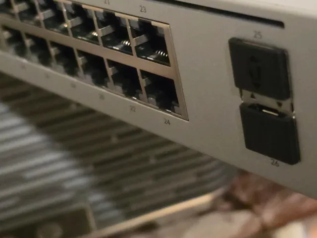 UniFi Switch de 24 puertos USW-24-G2.