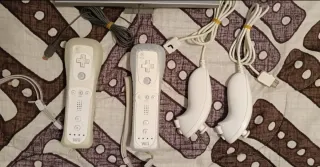 Consola Wii Bianca +2 Comandi +2 Nunchuk + Wii Sports