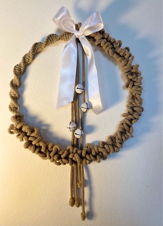 Ghirlanda decorativa con campanelle