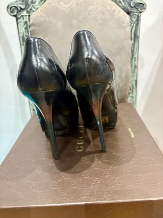 Zapatos de tacón Gucci negros