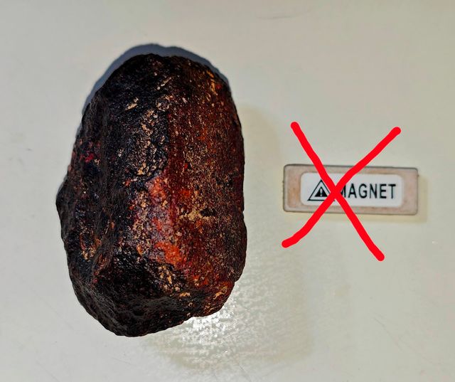 Meteorito Condrita Carbonácea 200gr