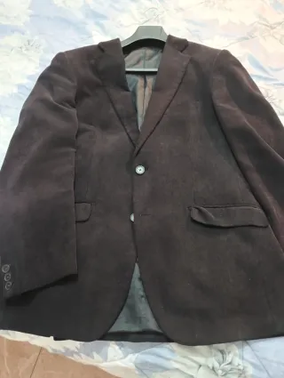 Americana de pana negra y azul