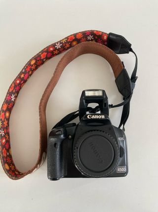 Cámara Canon EOS 450D + accesorios