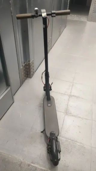 Patinete Eléctrico Xiaomi Mi Electric Scooter 365