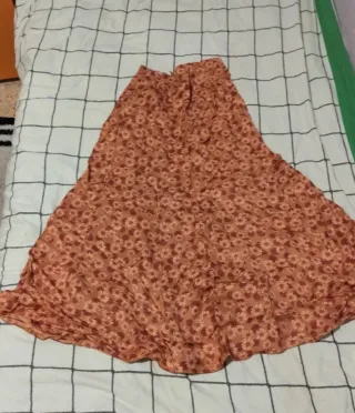 Falda Sandro floral talla S