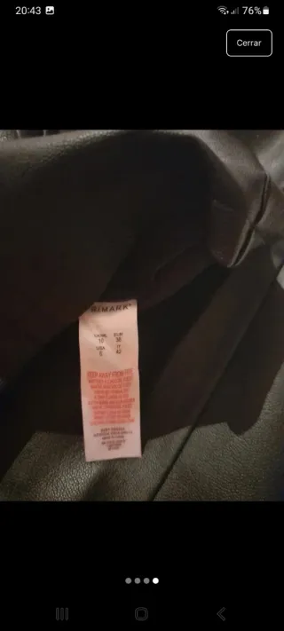 Minifalda negra efecto piel