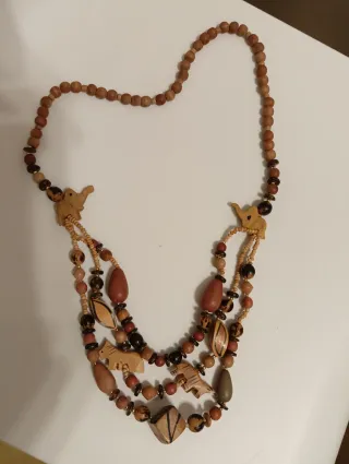 Collana etnica in legno