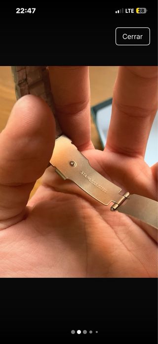 Reloj Dorado y Negro