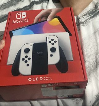 Nintendo Switch OLED Bianca e Nera