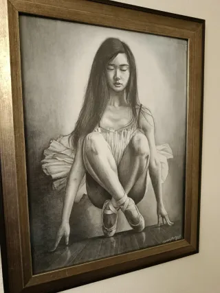 Dibujo a mano de bailarina enmarcado