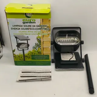 Lampada Faro da giardino con ricarica solare