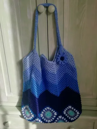 Bolso de ganchillo estilo granny