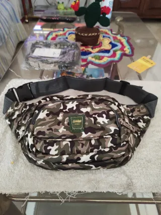 Riñonera camuflaje lona plastificada