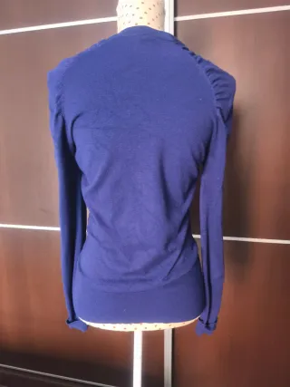 Chaqueta azul de punto