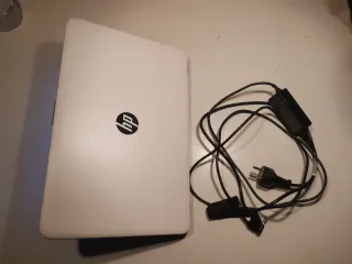 Portátil HP AMD A6 7310 APU Blanco